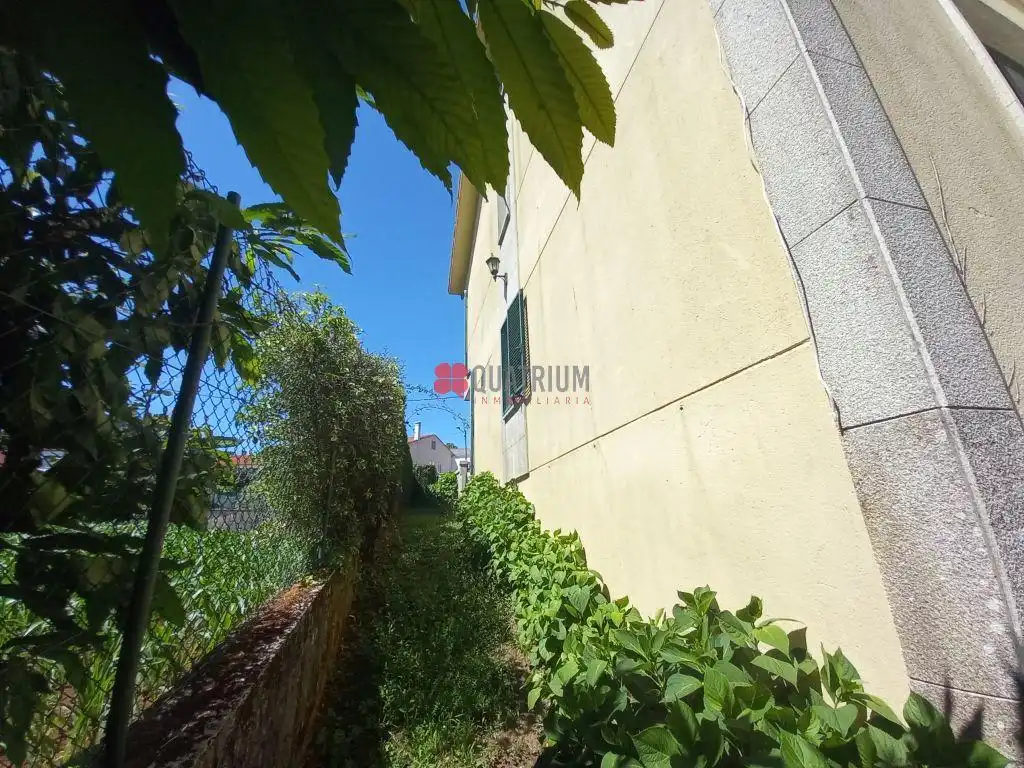 Vista exterior de Casa o chalet de alquiler en Santiago de Compostela  con Calefacción, Jardín privado y Trastero