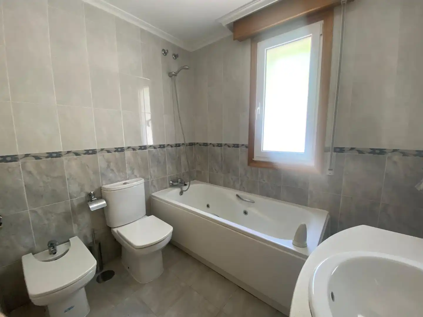 Baño de Casa o chalet en venta en O Irixo con Calefacción, Jardín privado y Parquet