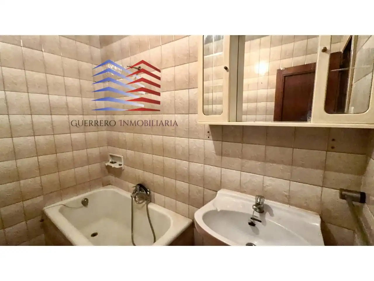 Baño de Piso en venta en Ourense Capital  con Terraza, Trastero y Balcón