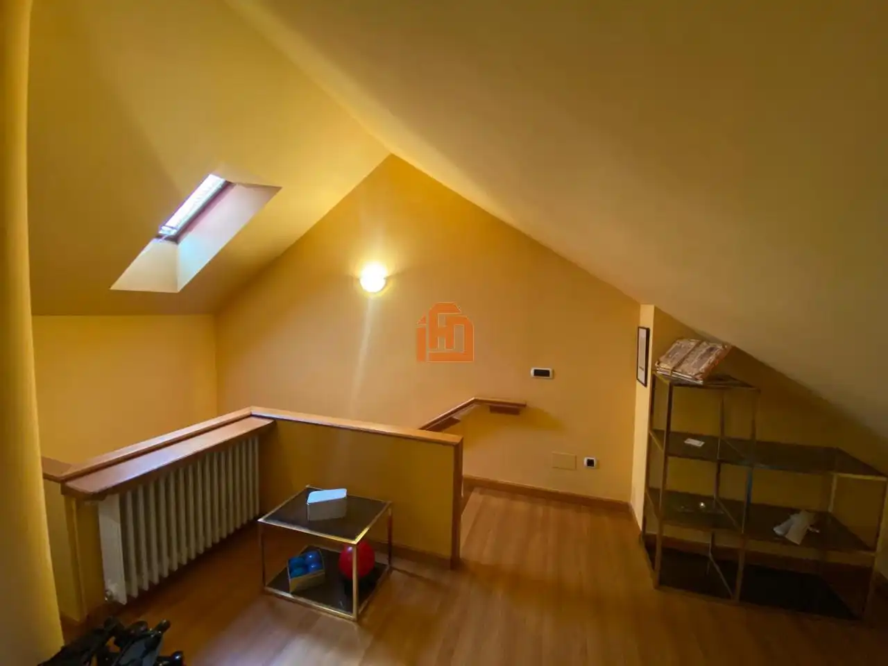 Casa adosada en venda en Sariegos amb Calefacció, Jardí privat i Parquet