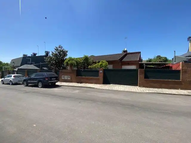 Vista exterior de Casa o chalet en venta en Villamantilla con Jardín privado y Piscina