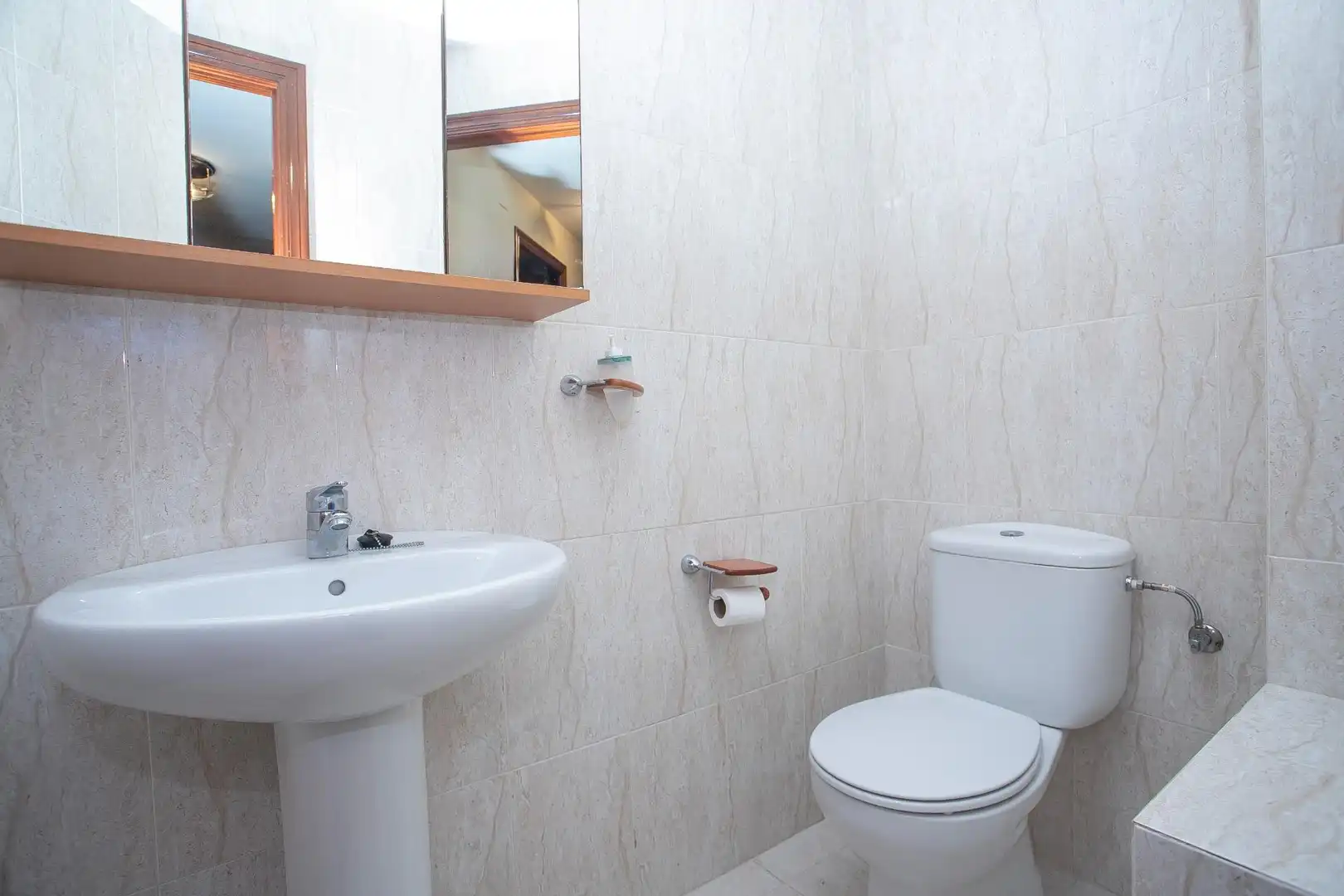 Baño de Piso en venta en San Vicente de la Barquera con Calefacción y Balcón