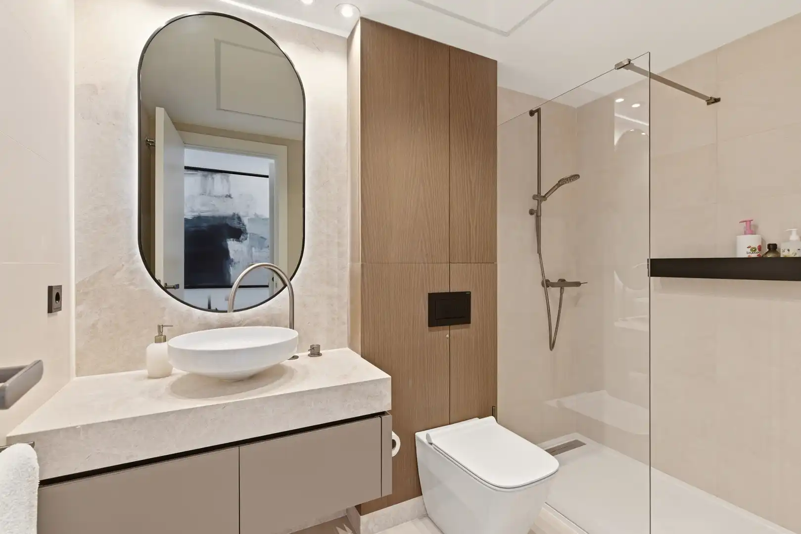 Bathroom of Attic for sale in Estepona  with Air Conditioner, Terrace and Swimming Pool