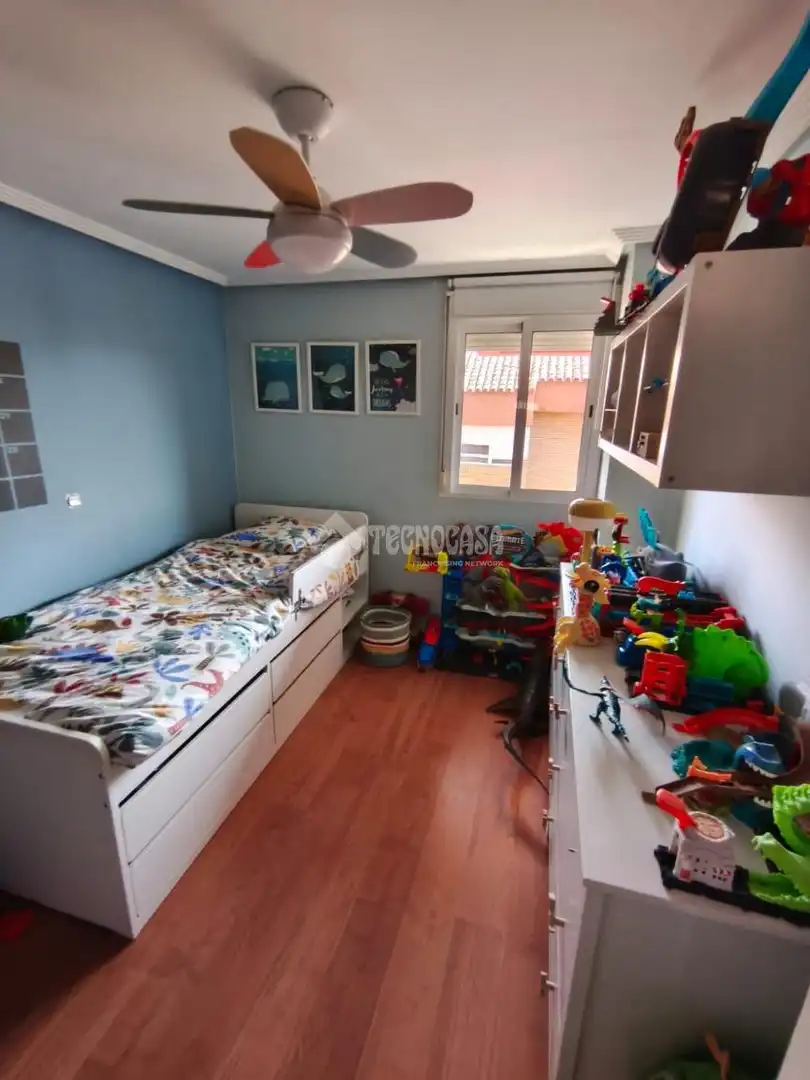 Habitación de Piso en venta en Huelva con Aire acondicionado y Balcón