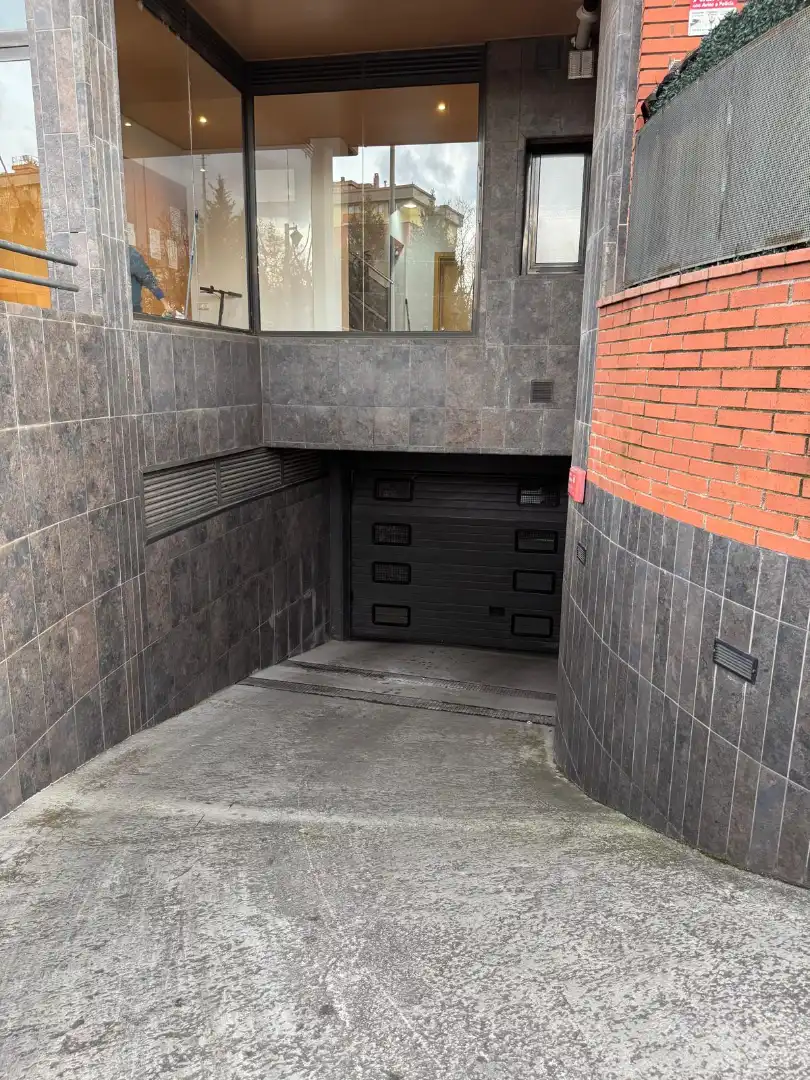 Individual with lift for sale in Carrer Aragó, imagen 2