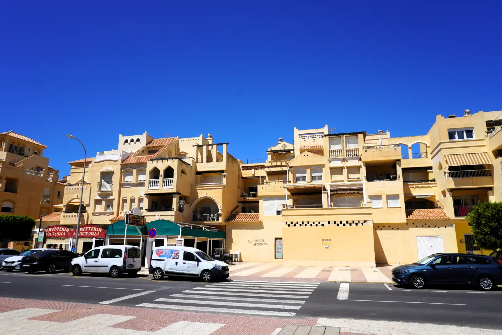 Vista exterior de Àtic en venda en Roquetas de Mar amb Terrassa, Moblat i Piscina comunitària