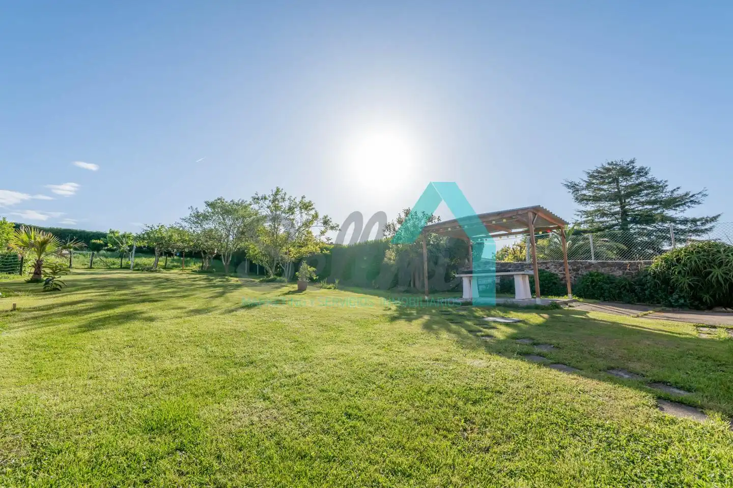 Jardí de Casa o xalet en venda en Castrillón amb Calefacció, Jardí privat i Parquet