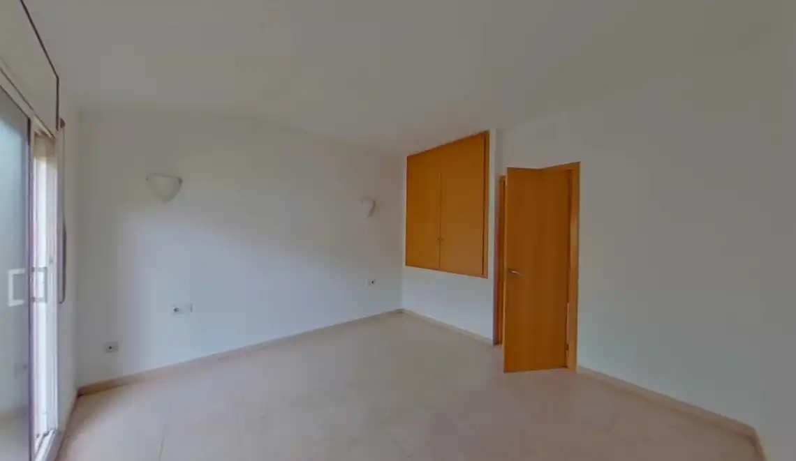 Habitación de Dúplex en venta en Torrelles de Foix con Terraza y Balcón