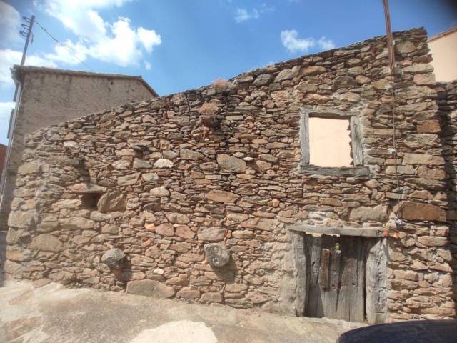 Terreno residencial en Venta en Calle Eras en Madarcos