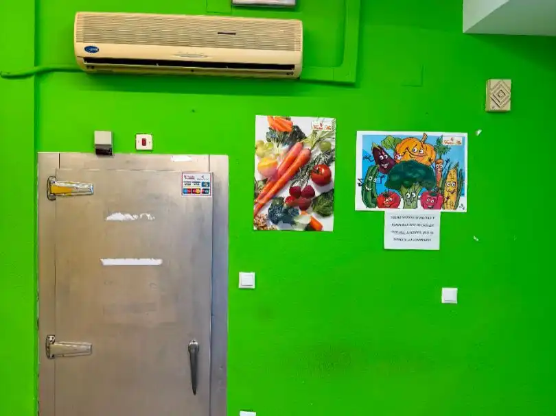 Küche von Geschaftsraum zur Miete in Levante