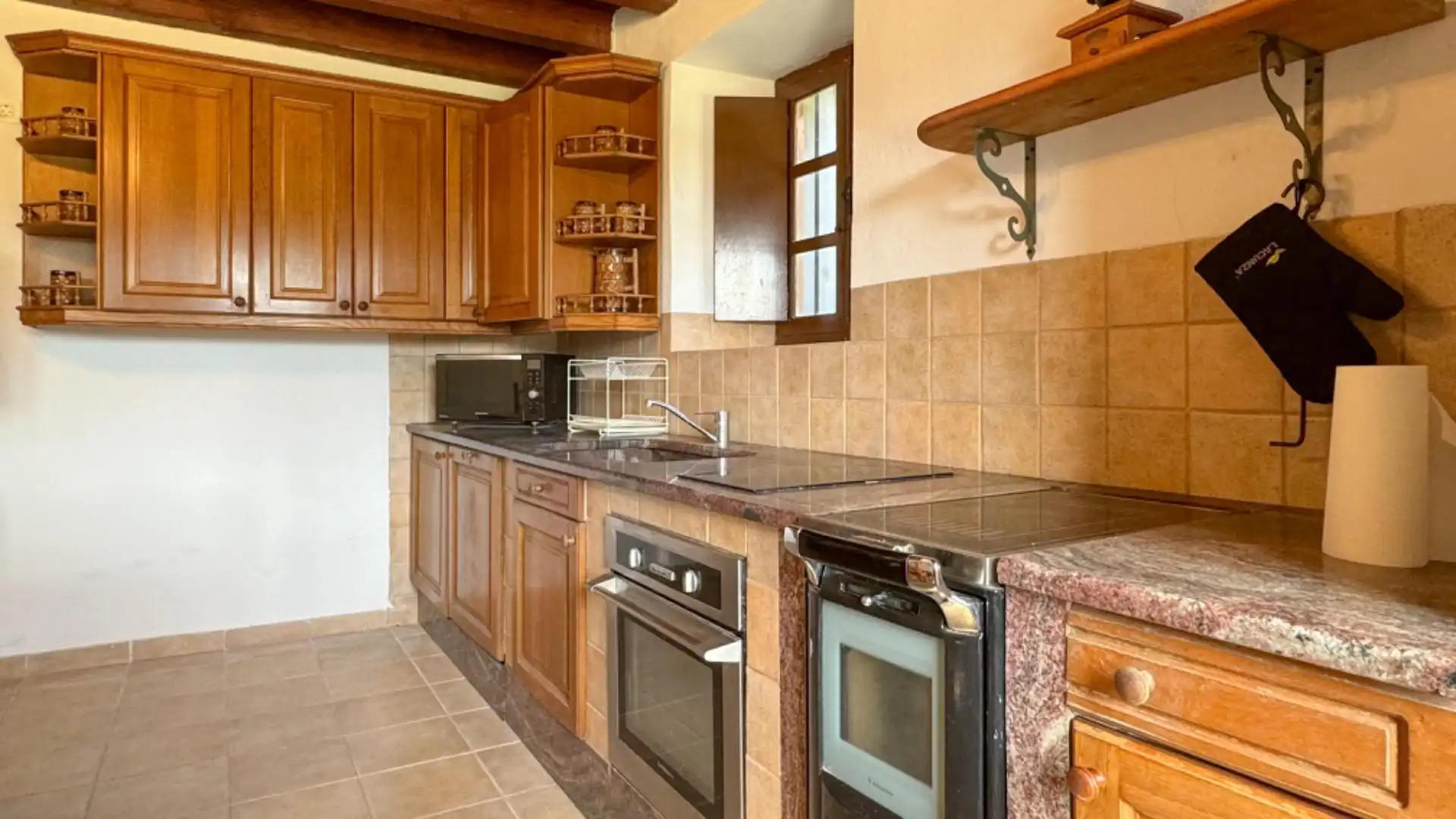 Cocina de Finca rústica en venta en Mendaro con Calefacción, Jardín privado y Terraza