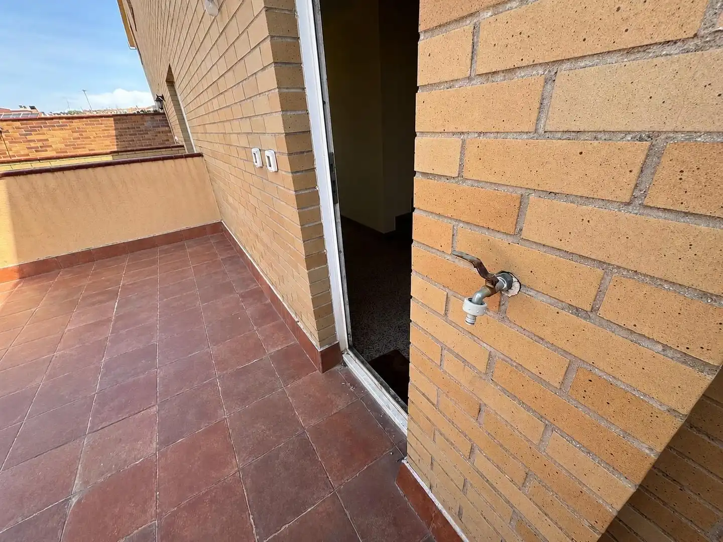 Terraza de Piso en venta en La Puebla de Alfindén con Calefacción, Terraza y Trastero
