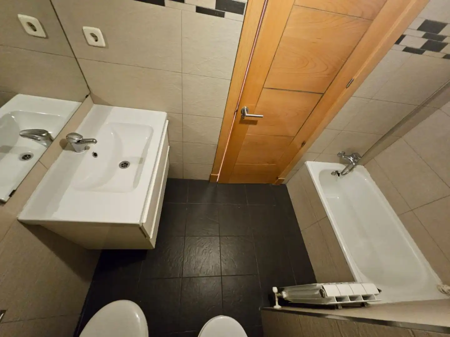 Bathroom of Duplexes for sale in Brunete, Madrid