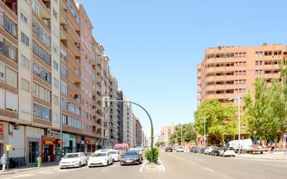 Exterior view of Flat for sale in  Zaragoza Capital