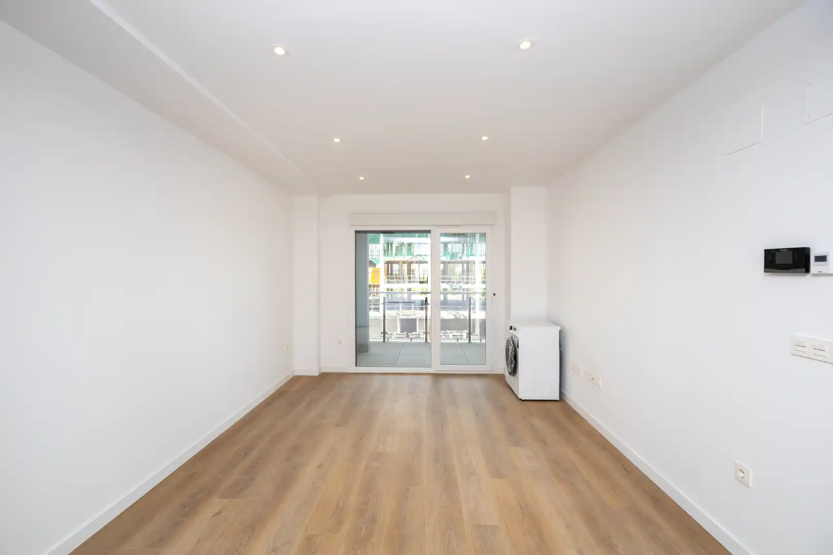 Flat for rent in Granada  with Air Conditioner, Heating and Terrace