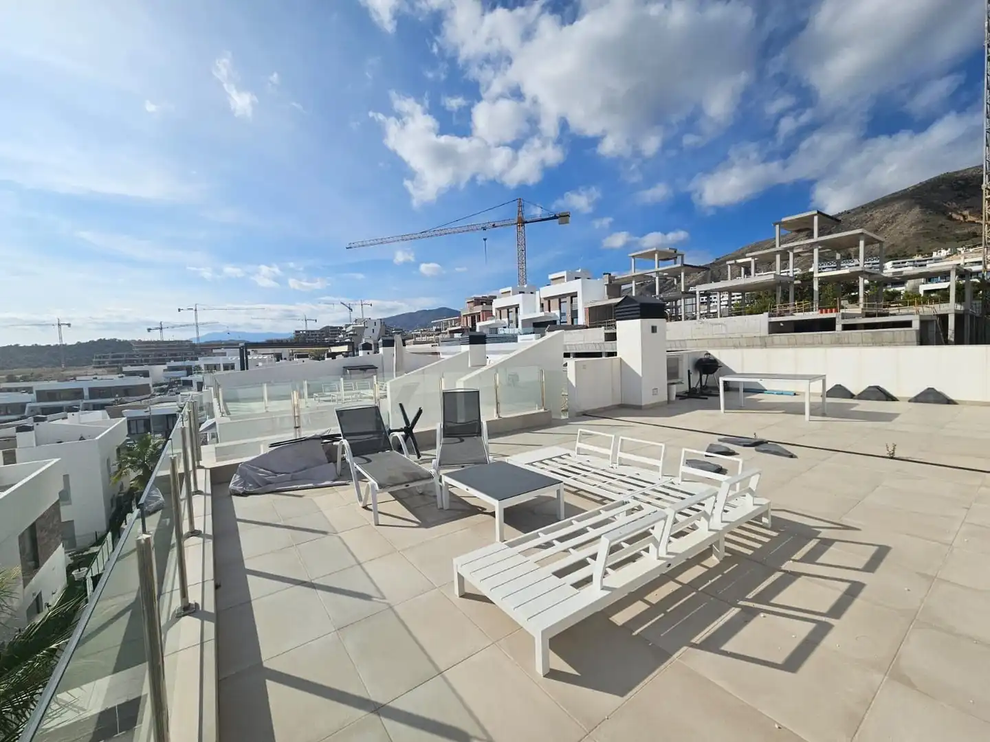Terraza de Ático de alquiler en Finestrat con Aire acondicionado, Calefacción y Jardín privado