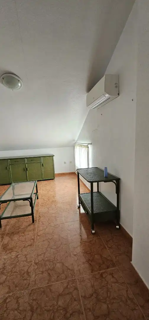 Habitación de Casa adosada en venta en Pilar de la Horadada con Aire acondicionado, Calefacción y Jardín privado