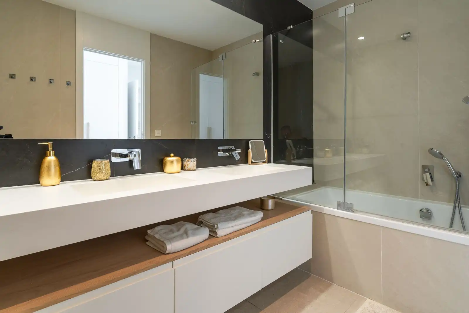 Flat with pool for sale in Urbanizacion Alborada 4, imagen 28