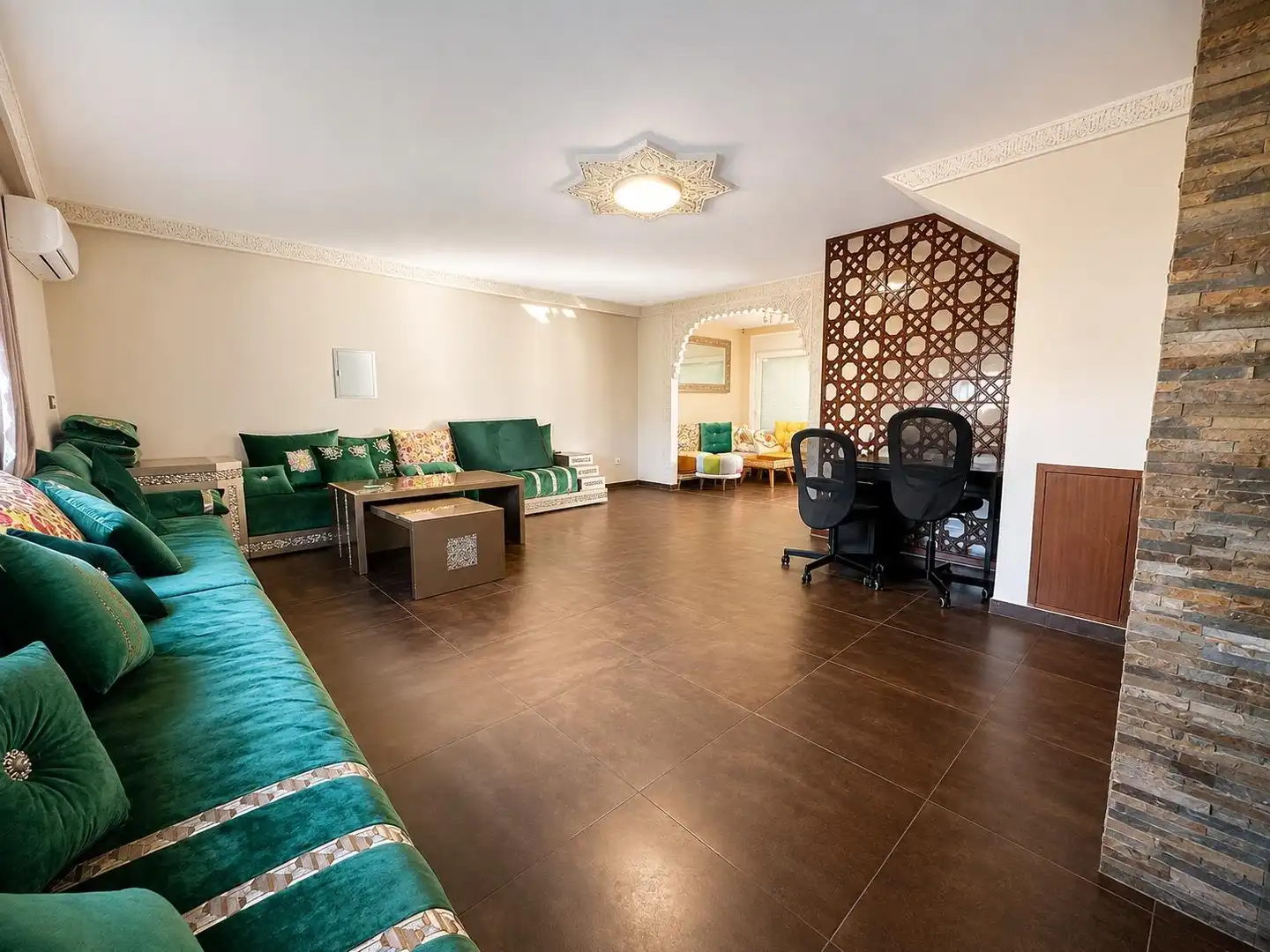 Sala de estar de Casa o chalet en venta en Los Barrios con Aire acondicionado, Jardín privado y Terraza