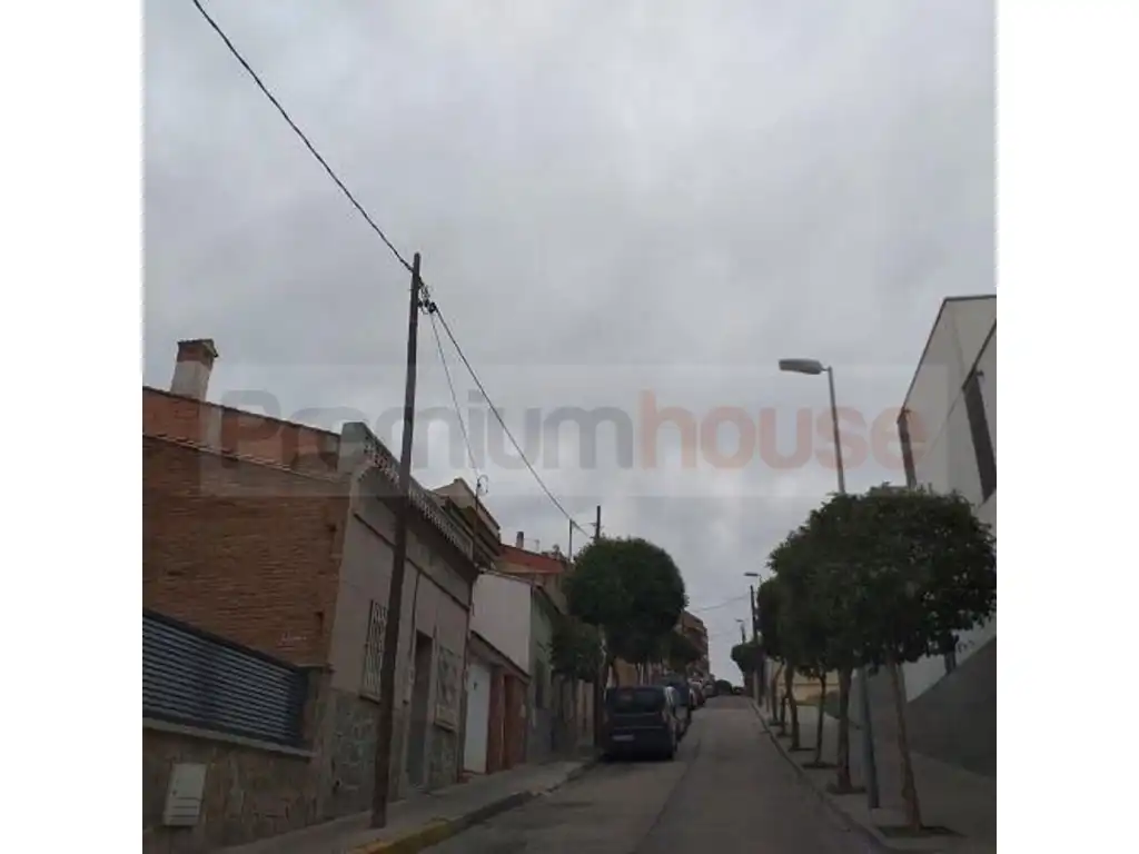 Casa en venda a PJ Sant Pau, Santa Coloma de Gramenet
