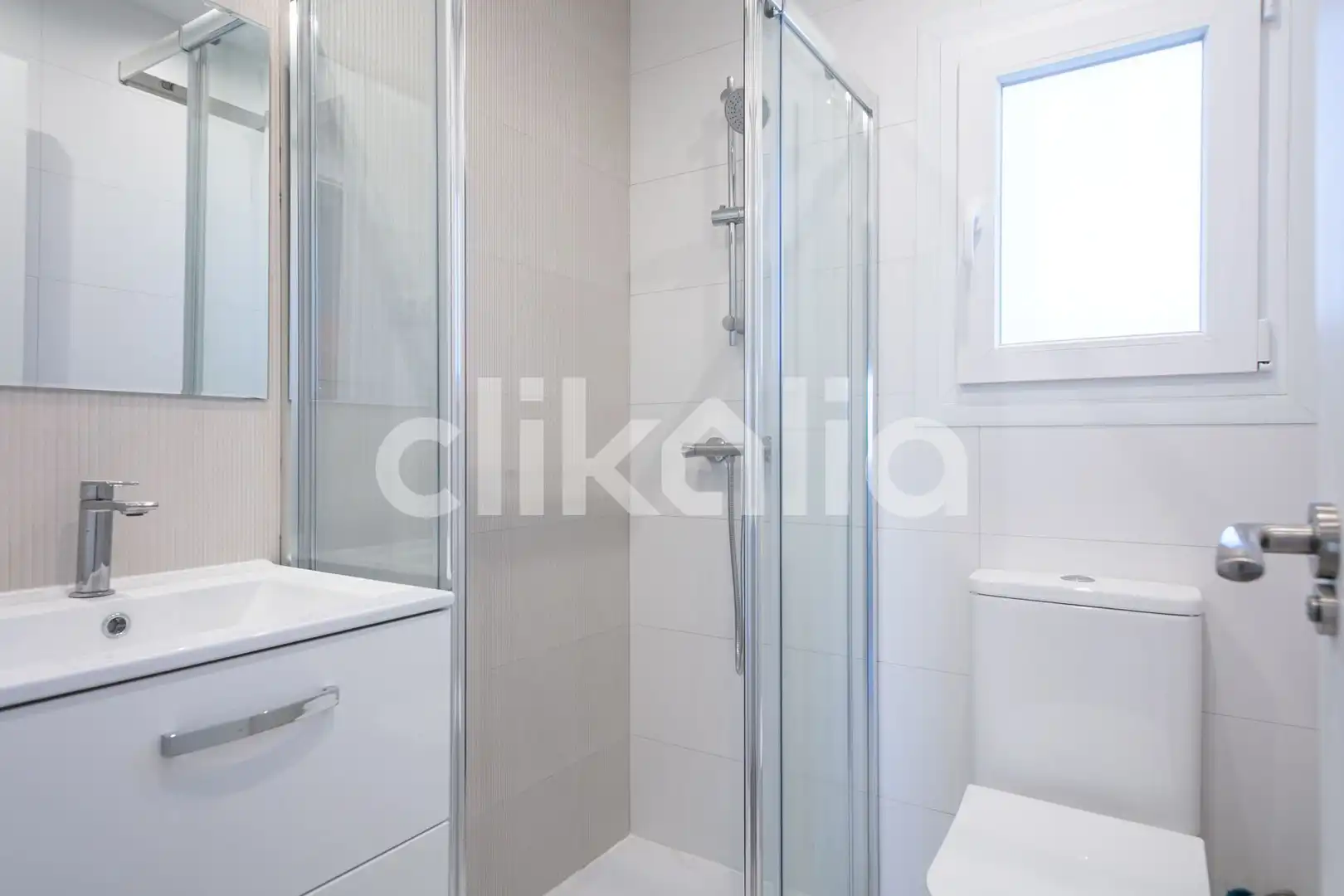 Bathroom of Flat for rent in Puente de Vallecas