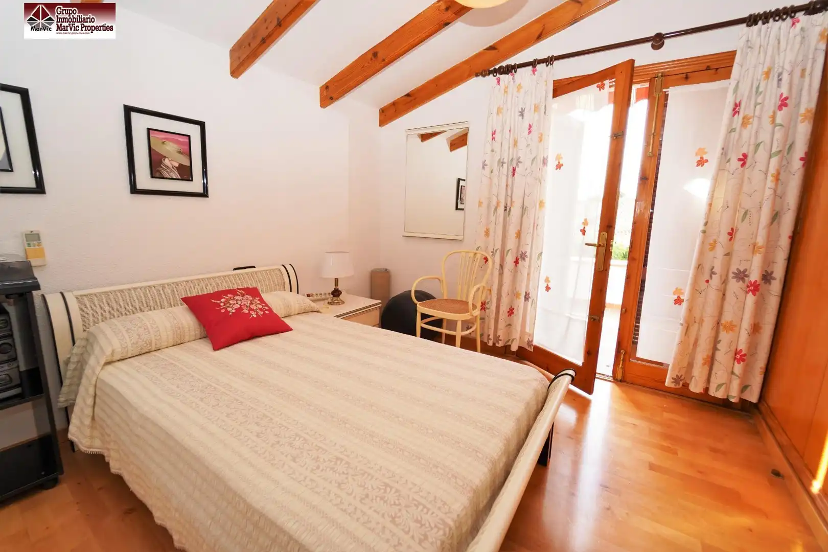 Habitación de Casa o chalet en venta en Benidorm con Calefacción, Jardín privado y Terraza