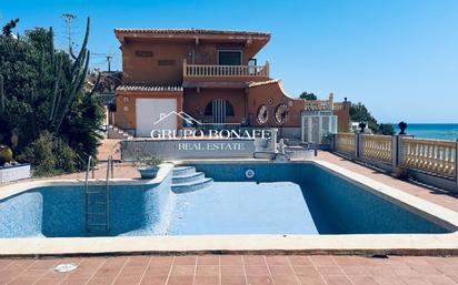 Vista exterior de Casa o xalet en venda en El Campello amb Terrassa i Piscina