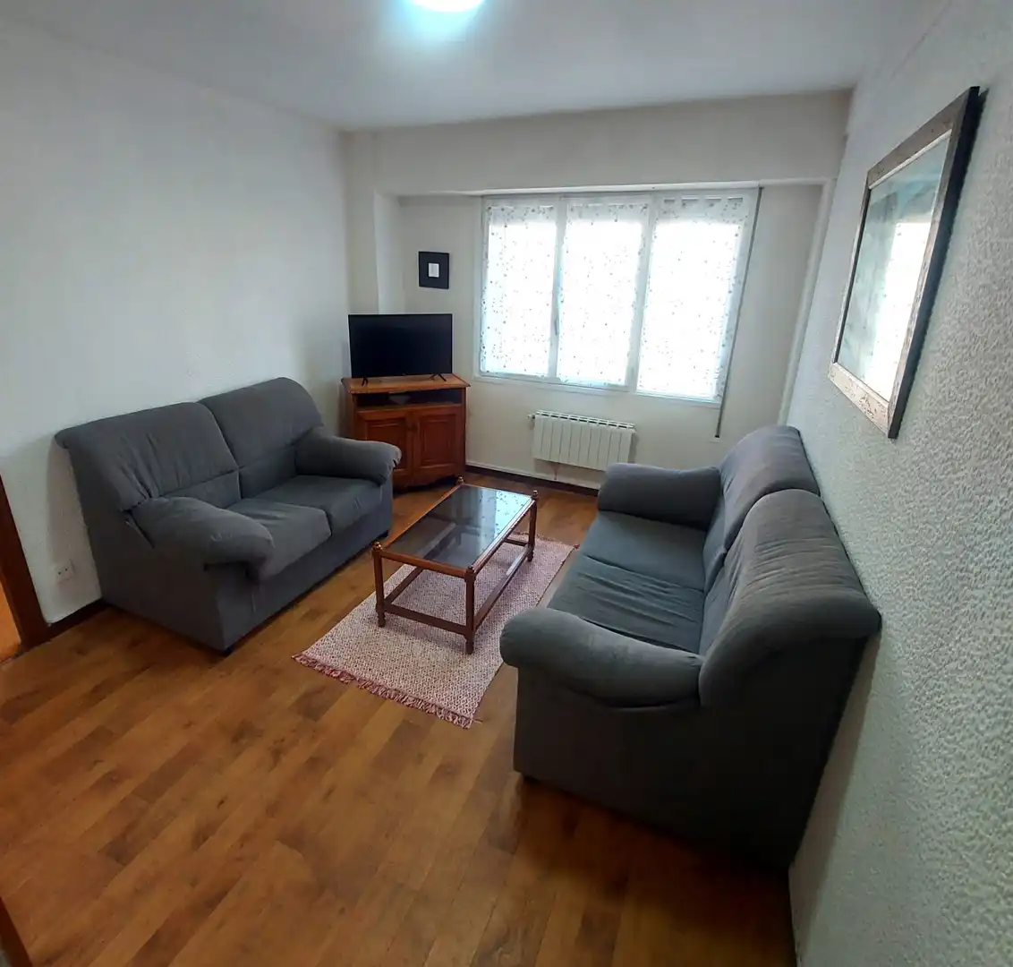 Flat for rent in Avenida de la Costa, Barrio del Centro