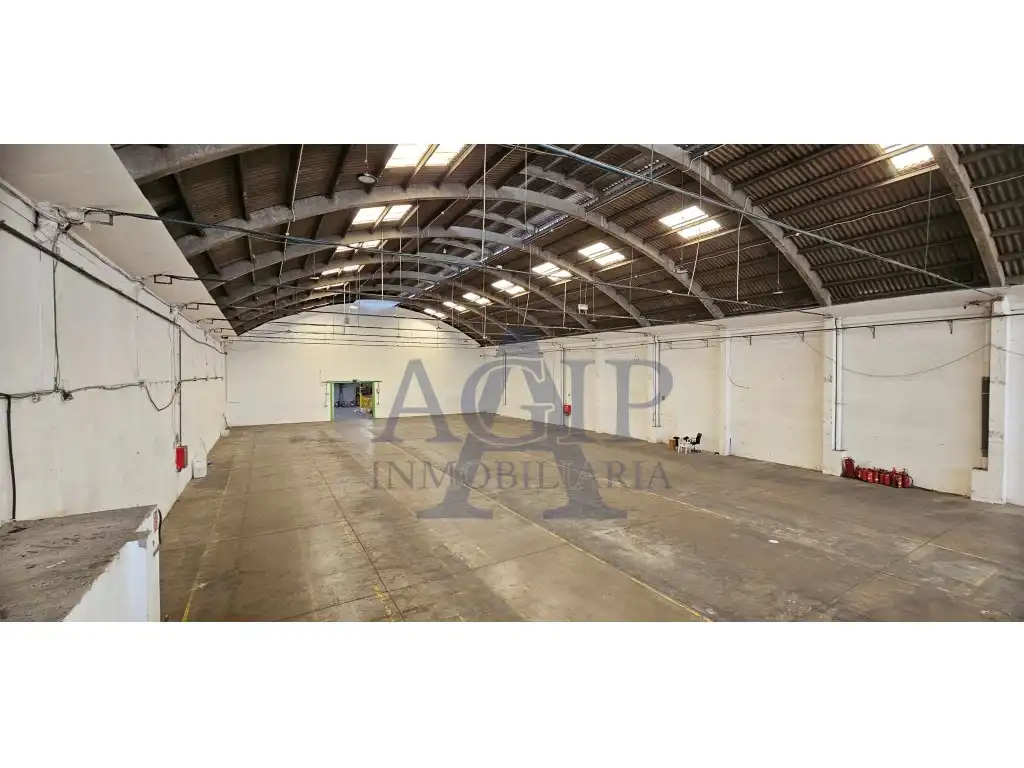 Exterior view of Industrial buildings for rent in L'Hospitalet de Llobregat