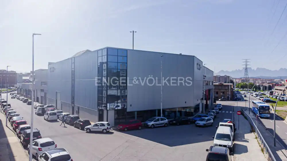 Nau industrial en venda a La Balconada - Cal Gravat