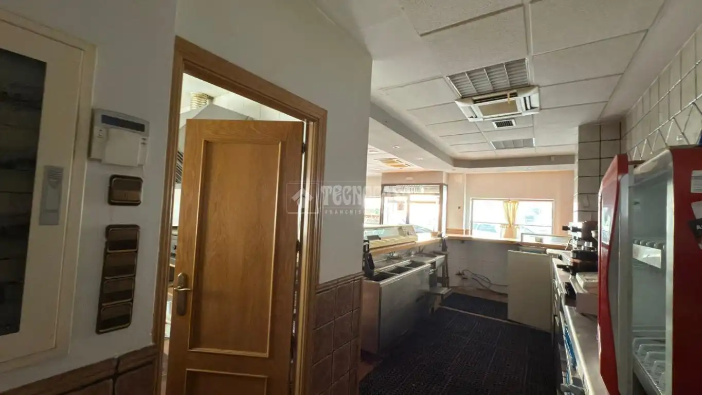 Local en venta en Azuqueca de Henares con Aire acondicionado y Amueblado