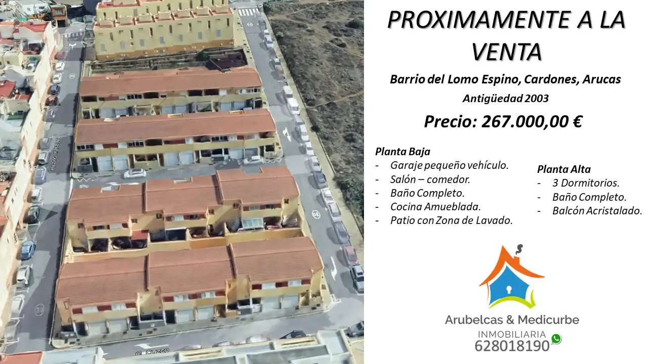 Vista exterior de Casa adosada en venta en Arucas con Balcón