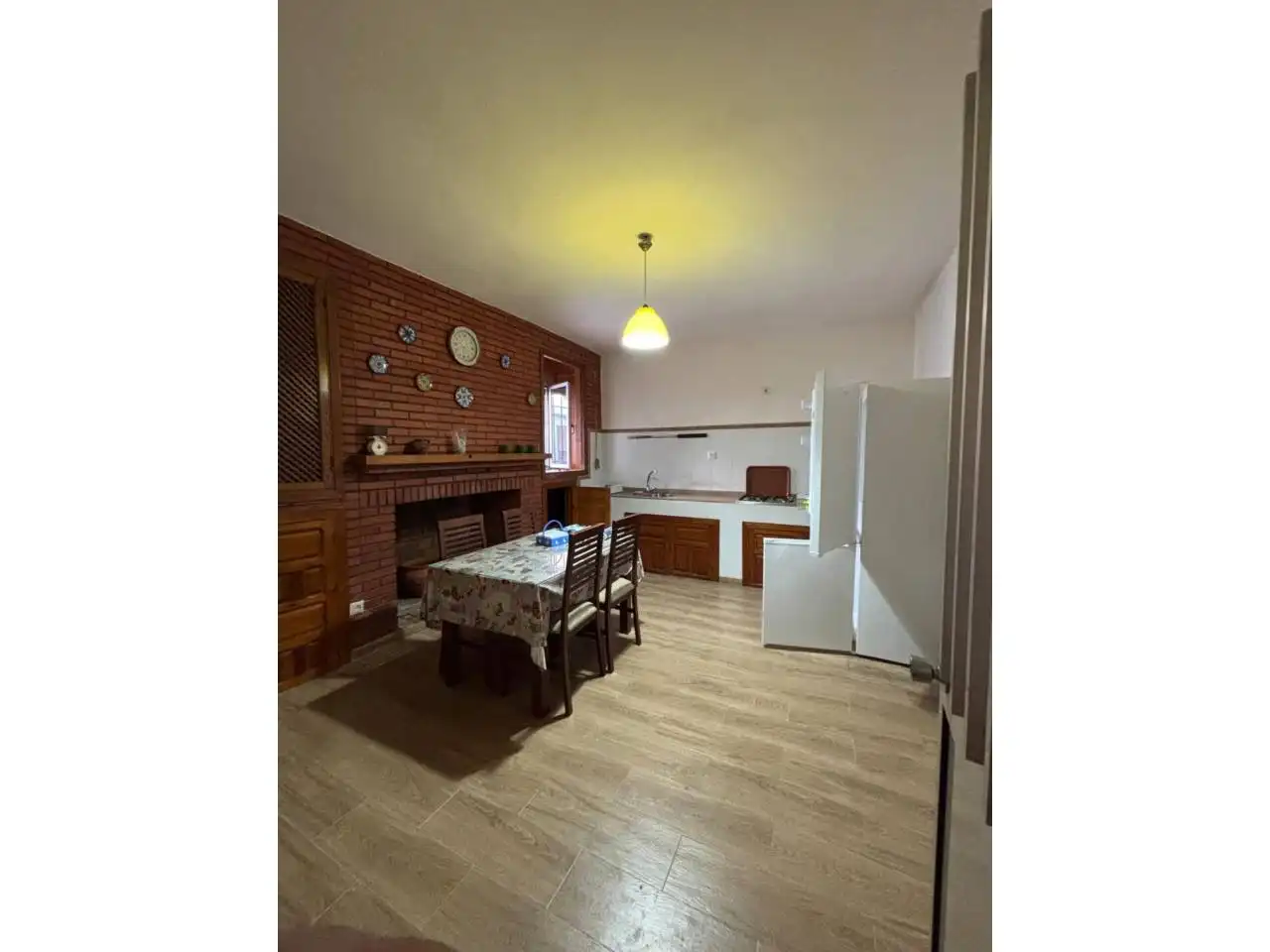 Cuina de Casa o xalet en venda en San Bartolomé de la Torre amb Terrassa