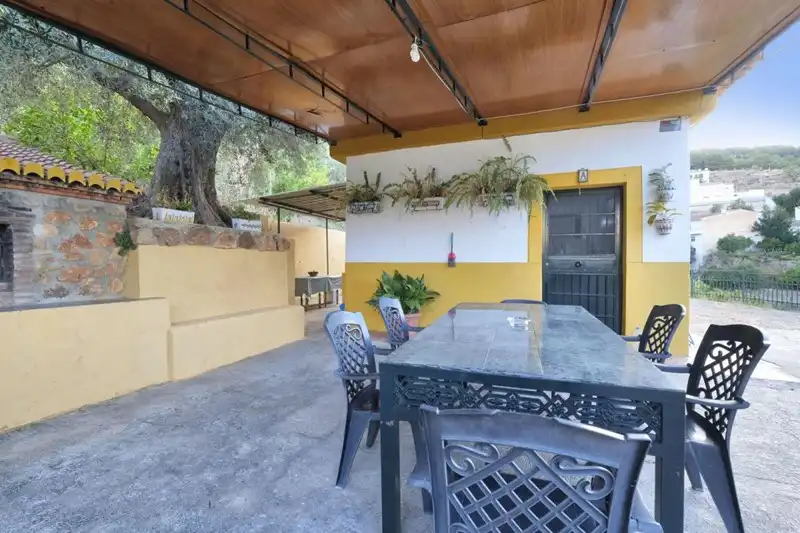 Casa rústica amb jardí en venda a Villamena, imagen 2
