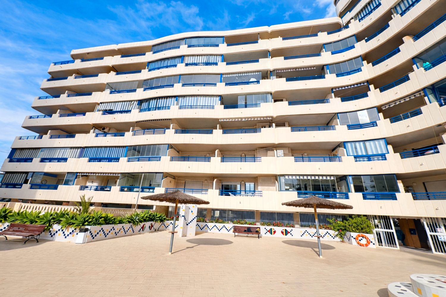 Außenansicht von Wohnung zum Verkauf in Calpe / Calp mit Klimaanlage, Möbliert und Balkon