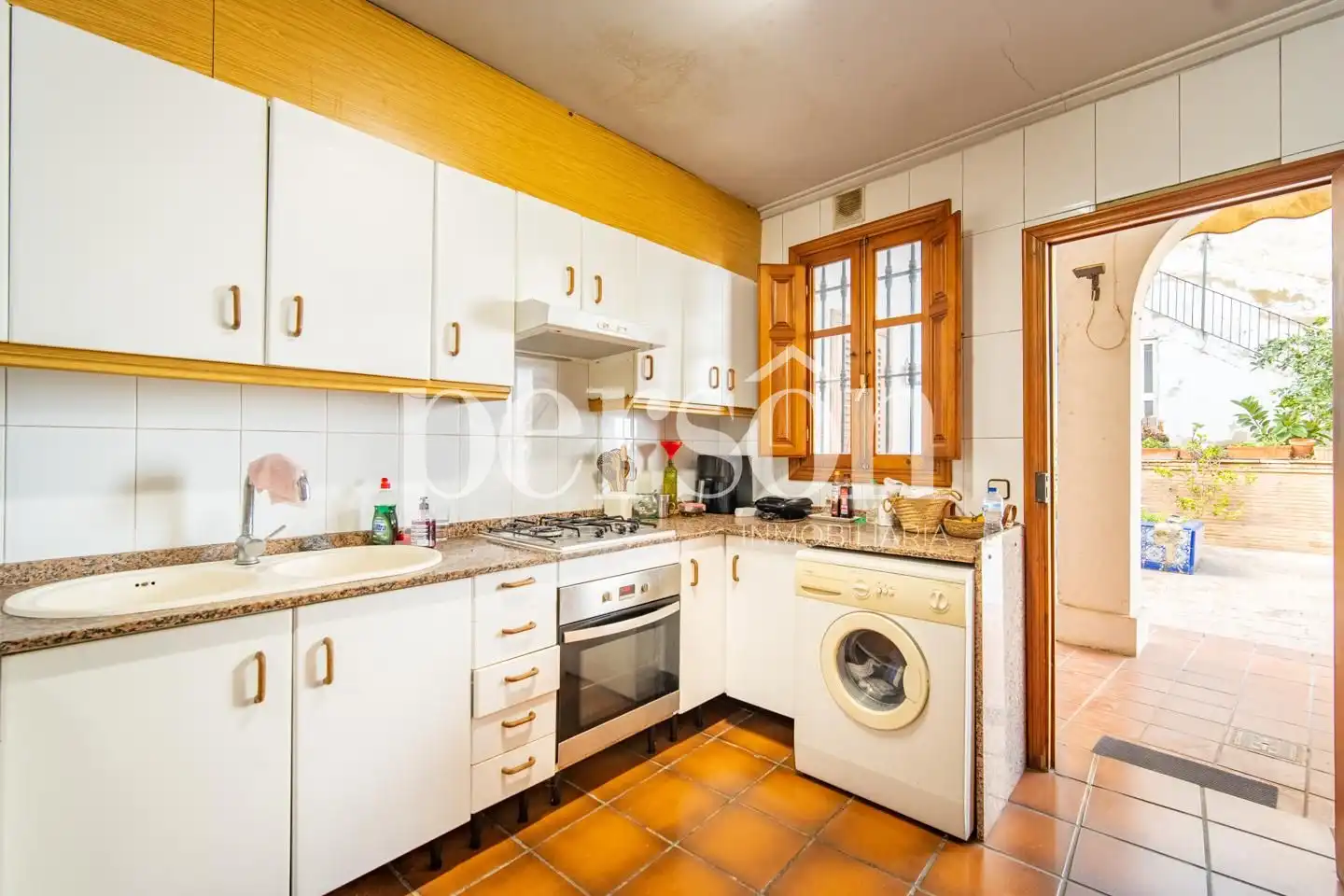 Cuina de Casa o xalet en venda en Rocafort amb Aire condicionat, Jardí privat i Terrassa