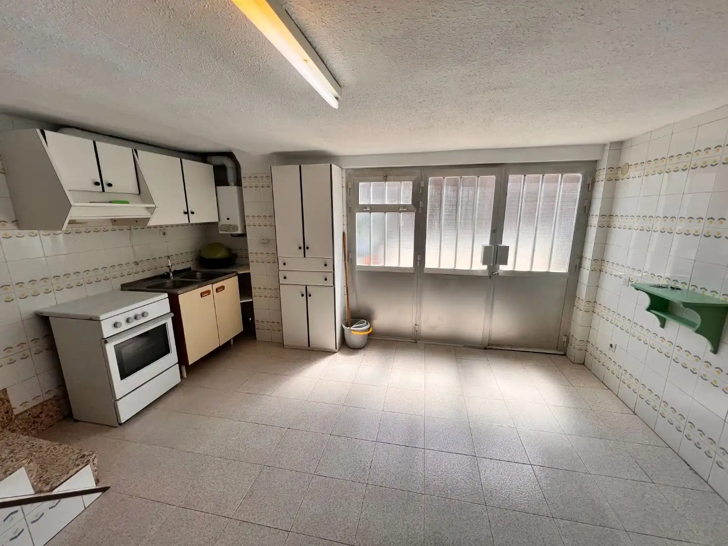 Cocina de Local en venta en Ribafrecha