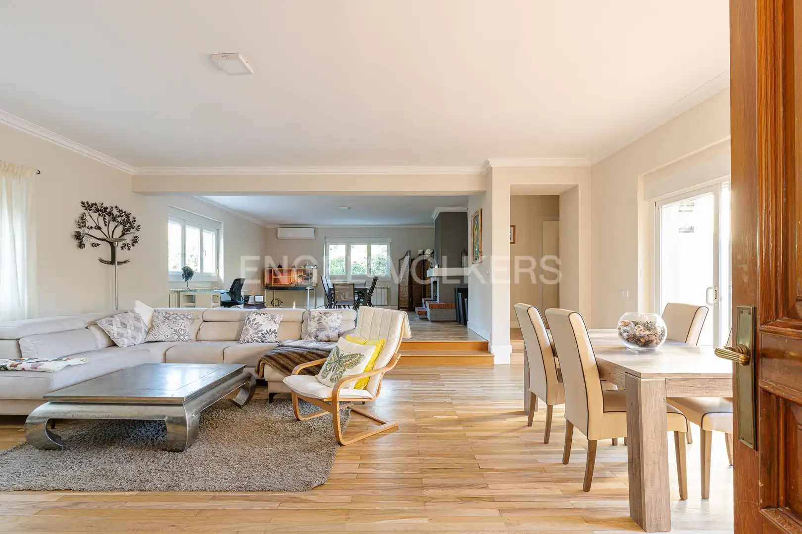 Sala d'estar de Casa o xalet en venda en Boadilla del Monte amb Aire condicionat, Calefacció i Jardí privat