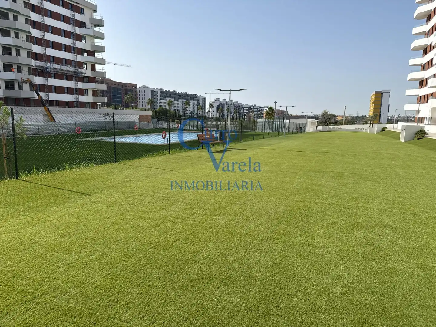 Piso de alquiler en Entrenúcleos