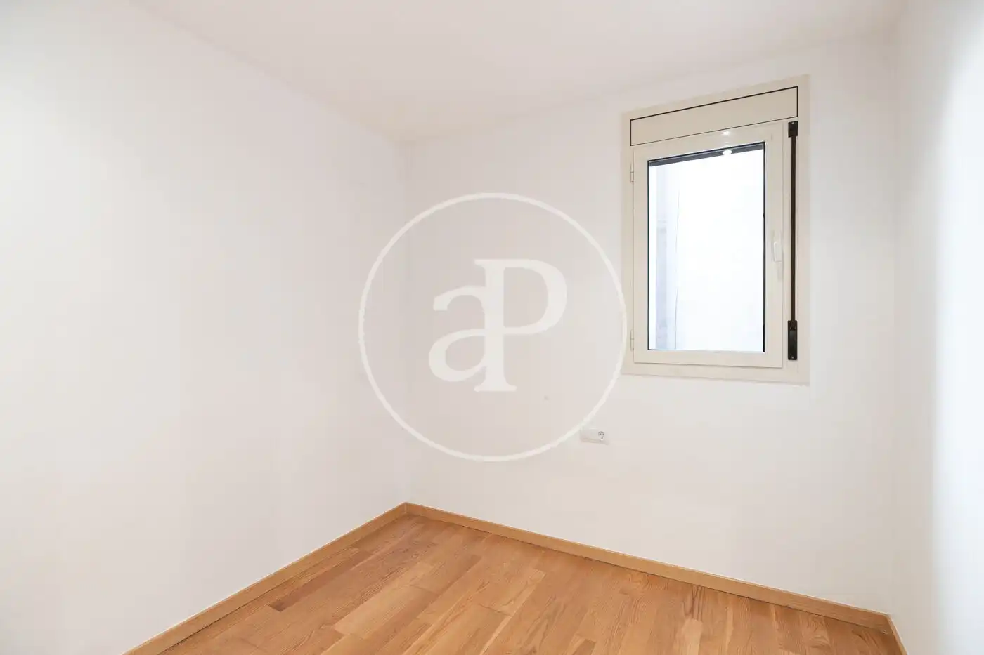 Habitación de Piso en venta en Barcelona con Aire acondicionado, Calefacción y Balcón