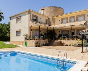 Vista exterior de Casa o xalet en venda en Badajoz Capital amb Aire condicionat, Piscina i Balcó