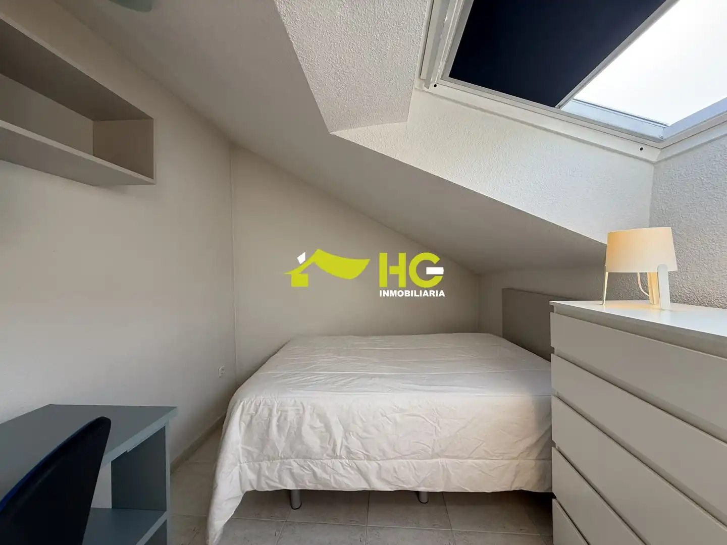 Habitación de Dúplex de alquiler en Villaviciosa de Odón con Aire acondicionado, Calefacción y Terraza