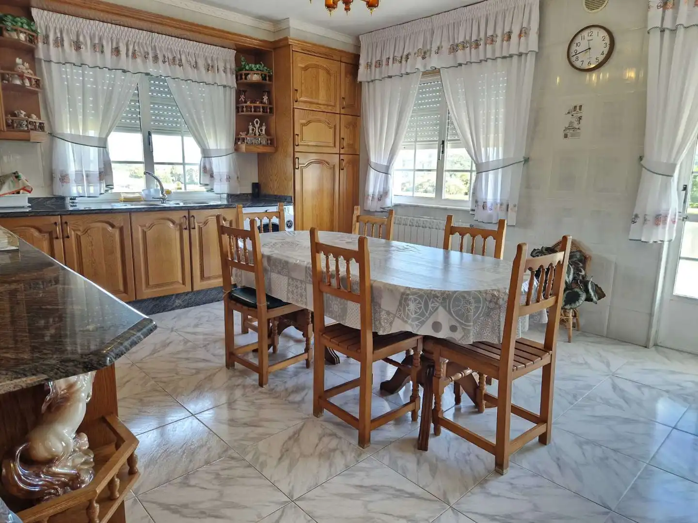 Dining room of Commercial properties for rent in A Baña    with Furnished