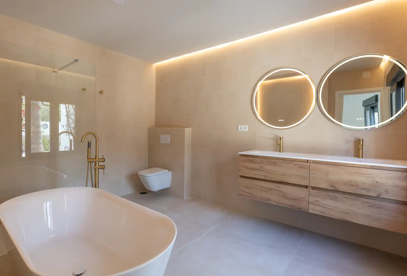 Bathroom of Houses for sale in Benidorm  with Air Conditioner, Heating and Private garden