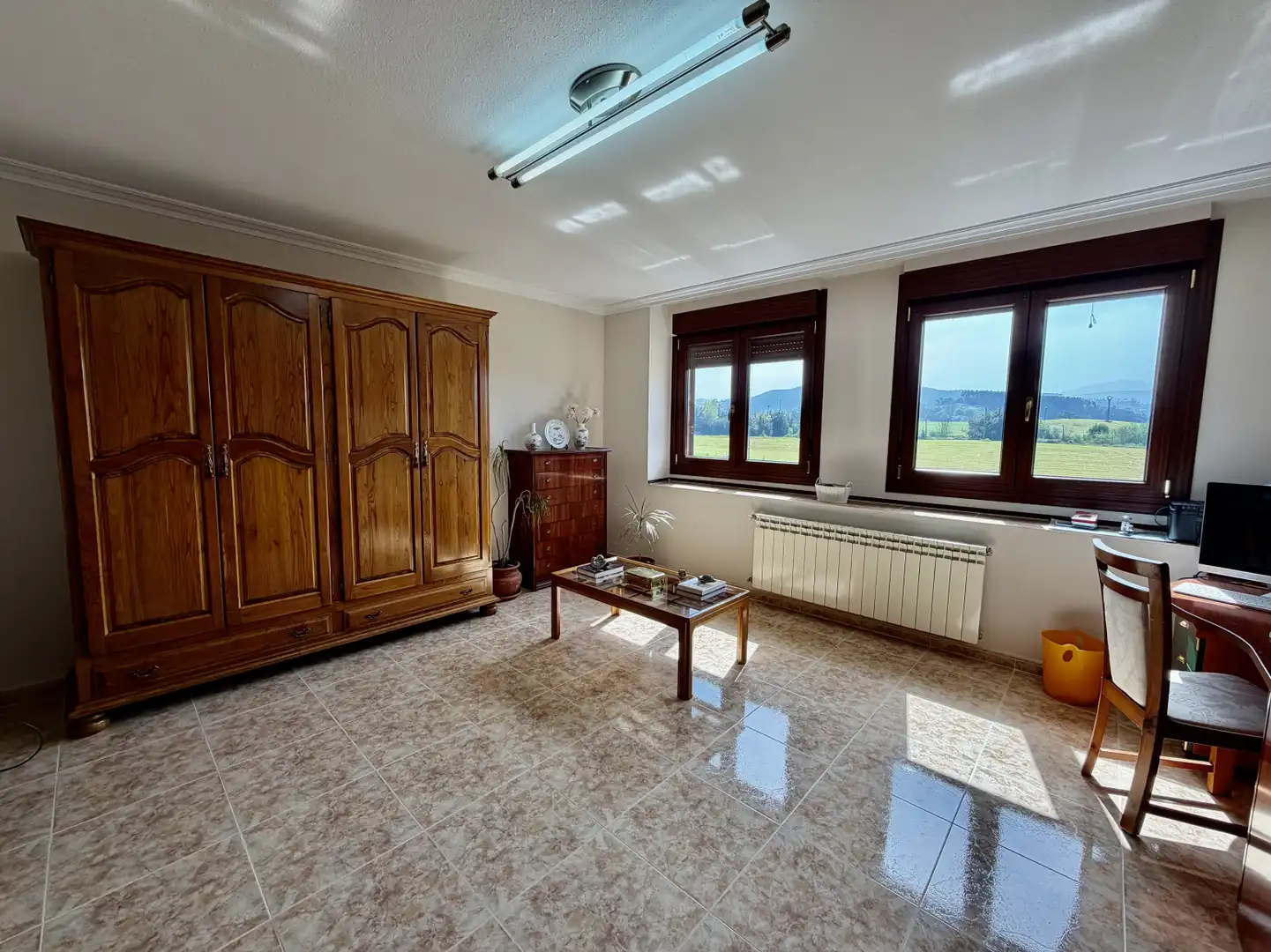 Sala de estar de Casa o chalet en venta en Ribamontán al Monte con Calefacción, Jardín privado y Terraza