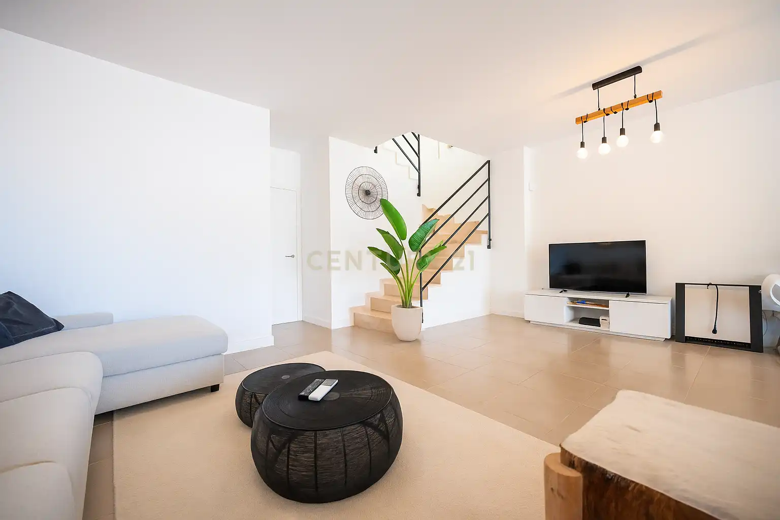 Sala d'estar de Apartament en venda en Sant Josep de sa Talaia amb Aire condicionat, Traster i Forn