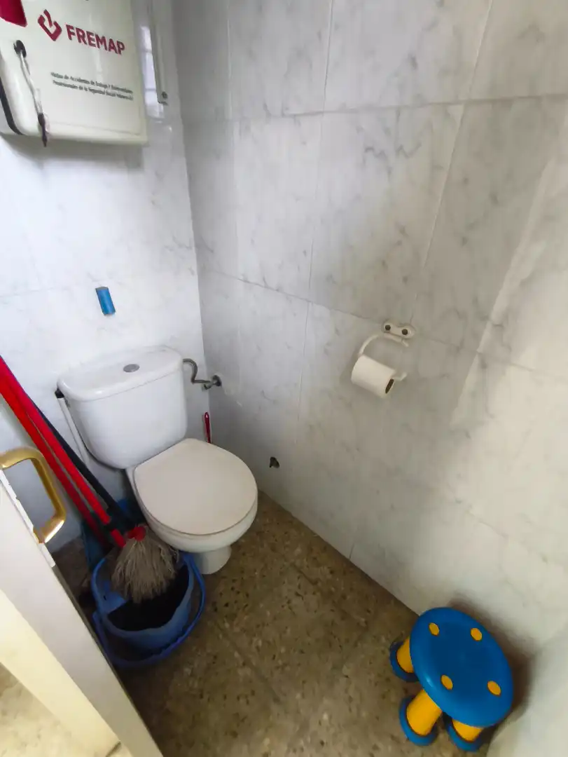 Badezimmer von Geschaftsraum zum Verkauf in Sabadell