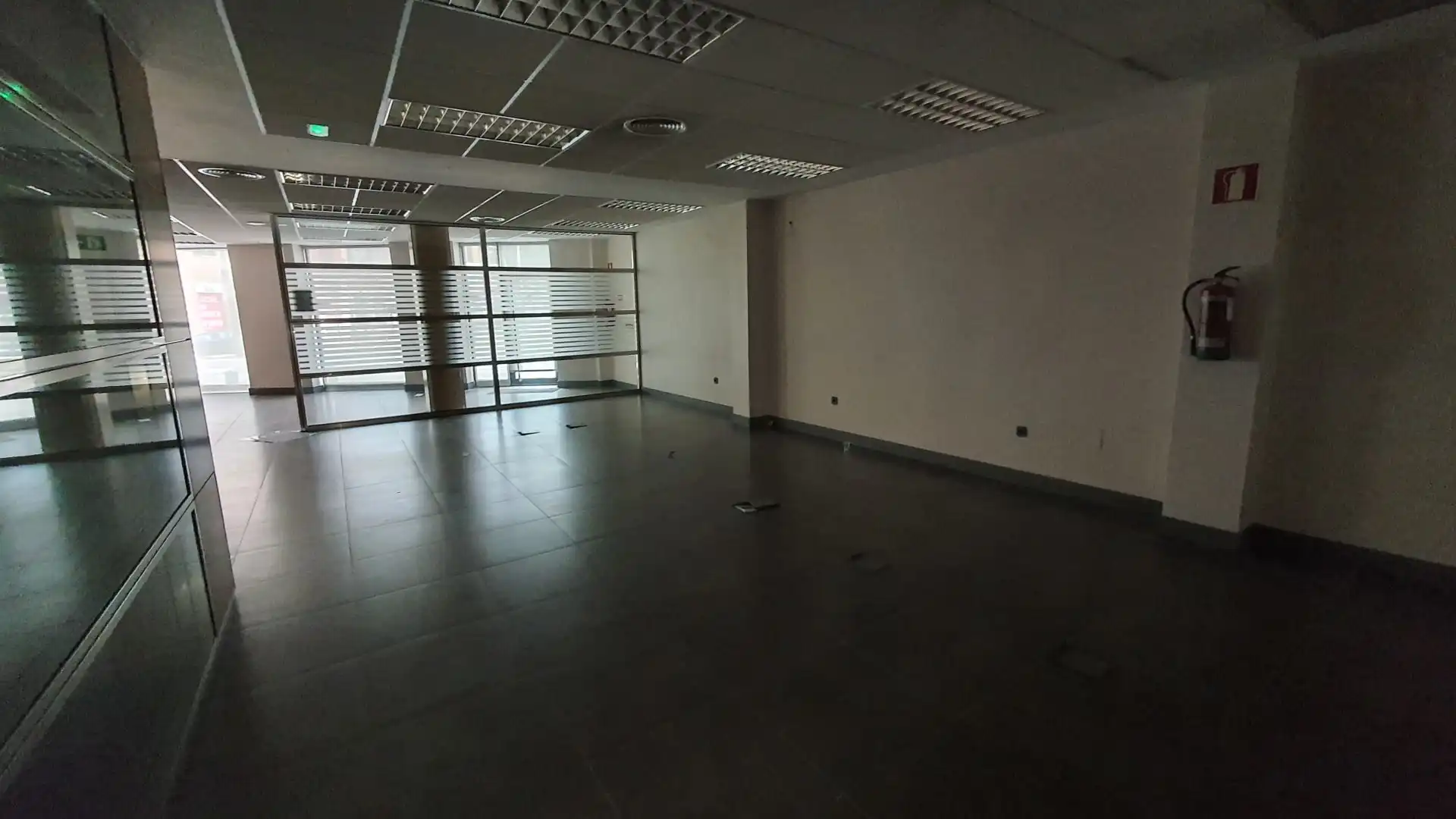 Local comercial en venda a C/ de Granada, imagen 5