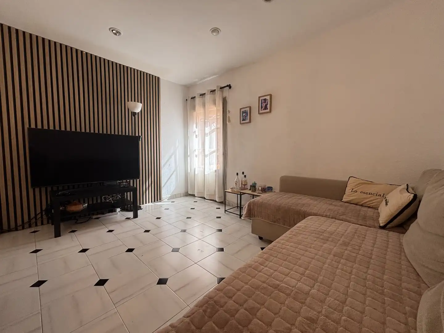 Sala de estar de Piso en venta en Castellón de la Plana / Castelló de la Plana con Trastero, Amueblado y Horno