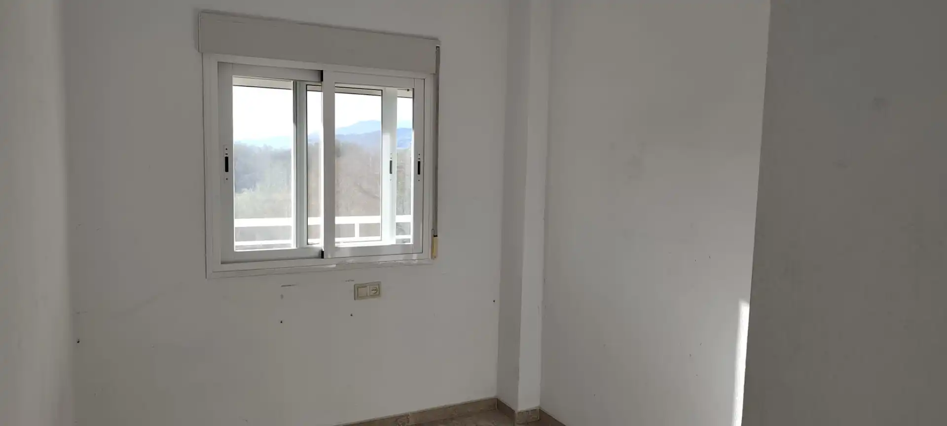 Dormitori de Pis en venda en Motril amb Aire condicionat, Terrassa i Piscina comunitària